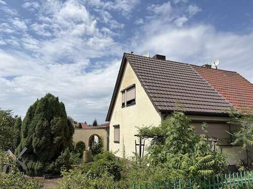 Foto - Haus zum Kaufen in Fürstenwalde 250.000,00 € 100 m²