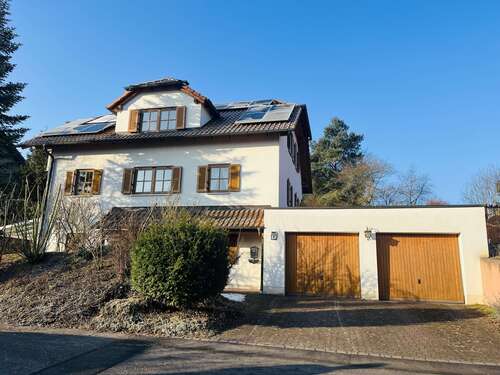 Foto - Haus zum Kaufen in Meiningen 358.000,00 € 151 m²