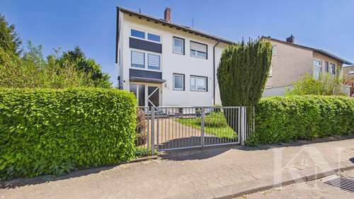 Foto - Haus zum Kaufen in Saarbrücken 199.000,00 € 211.7 m²