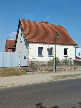 Foto - Haus zum Kaufen in Brandenburg - Casekow 63.000,00 € 81 m²