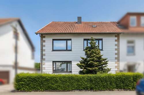 Foto - Haus zum Kaufen in Homburg 319.000,00 € 190 m²