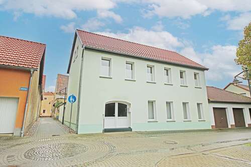 Foto - Haus zum Kaufen in Jessen (Elster) 192.000,00 € 187 m²