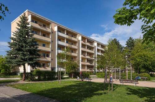 Foto - Wohnung zum Mieten in Leipzig 376,07 € 63.41 m²