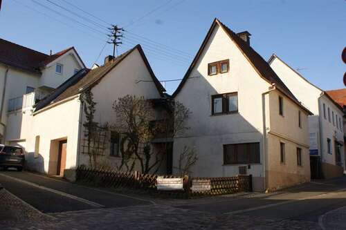 Foto - Haus zum Kaufen in Wiesbaden - Auringen 189.000,00 € 90 m²