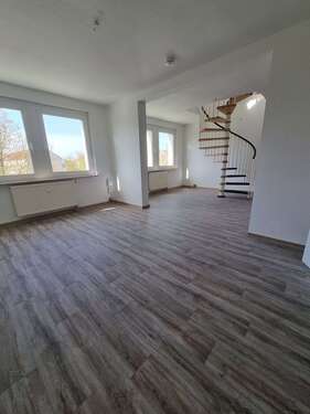 Foto - Wohnung zum Mieten in Schönebeck 729,00 € 123 m²