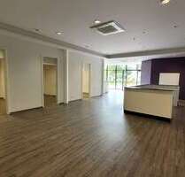 Büro in Bergisch Gladbach 1.917,00 € 193 m²