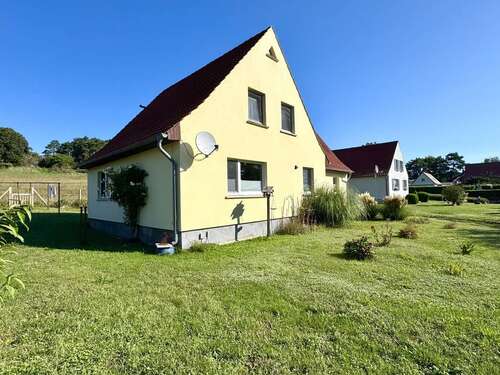 Foto - Haus zum Kaufen in Groß Zicker 450.000,00 € 140 m²