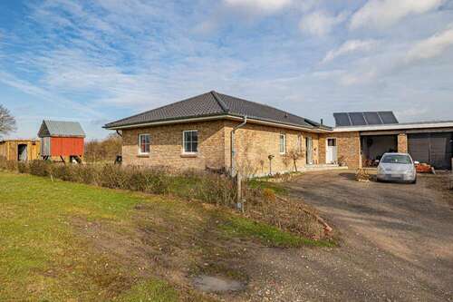 Foto - Haus zum Kaufen in Höhndorf 398.000,00 € 136 m²