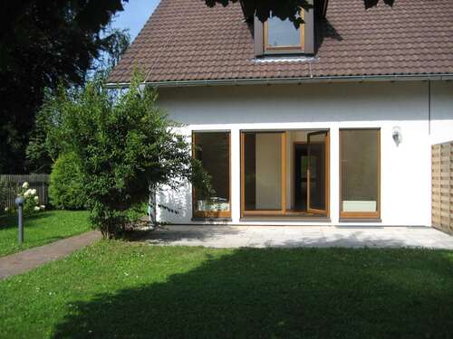 Foto - Haus zum Mieten in München 2.100,00 € 100 m²