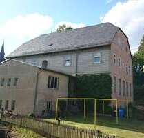 Haus zum Kaufen in Großschirma 89.000,00 € 261 m²