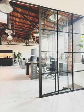 Foto - Büro in Düsseldorf 350,00 € 4 m²