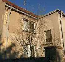 Haus zum Kaufen in Teuchern 59.000,00 € 297 m²