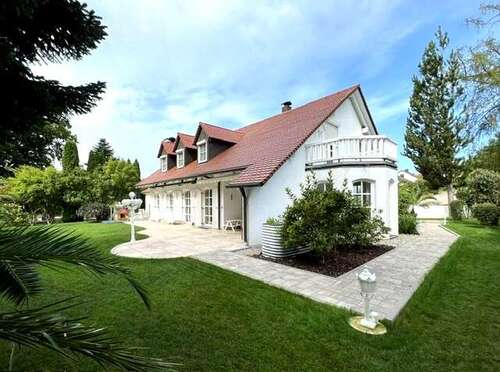 Foto - Haus zum Kaufen in Adelsried 1.595.000,00 € 425 m²