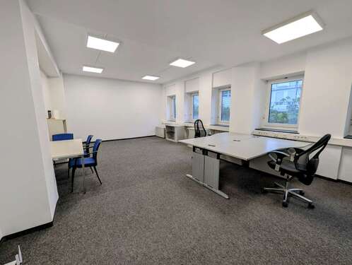 Foto - Büro in Krefeld 585,00 € 59 m² - 585,00&nbsp;EUR Kaltmiete, ca.&nbsp; 59,00&nbsp;m&sup2;