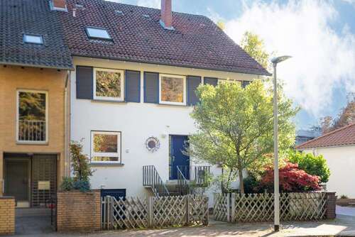 Foto - Haus zum Kaufen in Hannover Kirchrode 799.900,00 € 325 m²