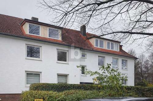 Foto - Haus zum Kaufen in Hamburg Groß Borstel 1.030.000,00 € 255 m²