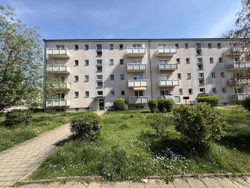 Foto - Wohnung zum Kaufen in Weißenfels 40.000,00 € 49 m²