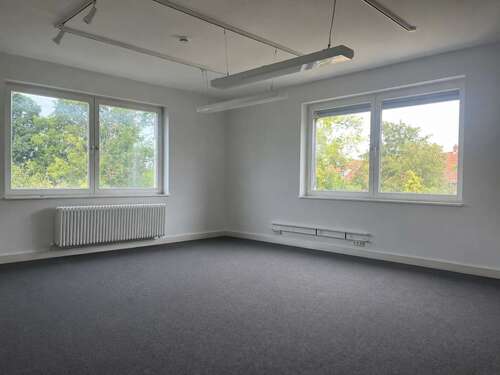 Foto - Halle in Berlin 5.989,00 € 111.25 m²