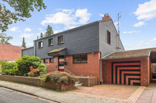 Foto - Haus zum Kaufen in Peine 410.000,00 € 159.1 m²