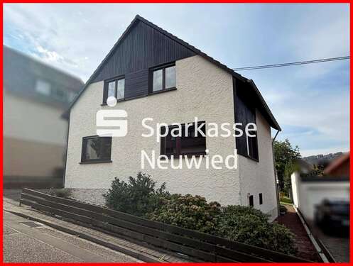 Foto - Haus zum Kaufen in Niederbreitbach 265.000,00 € 122 m²