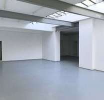 Halle in Krefeld 1.525,00 € 220 m²