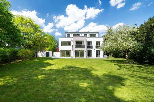 Foto - Haus zum Kaufen in Gräfelfing 5.250.000,00 € 374 m²