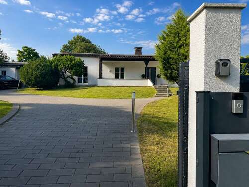 Foto - Haus zum Kaufen in Bergisch Gladbach 1.180.000,00 € 216.23 m²