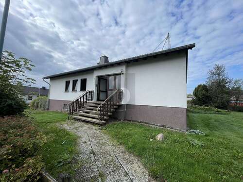 Foto - Haus zum Kaufen in Bogel 450.000,00 € 218 m²