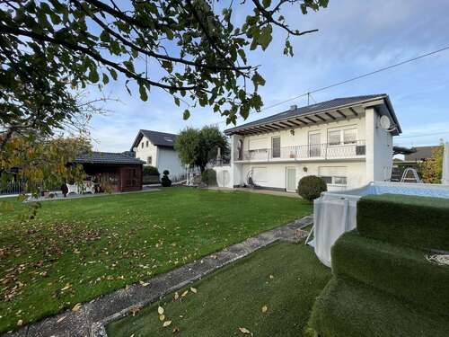 Foto - Haus zum Kaufen in Birlenbach 545.000,00 € 270 m²