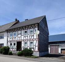Haus zum Kaufen in Peterswald-Löffelscheid 495.000,00 € 280 m²