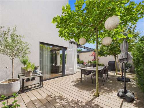 Foto - Haus zum Kaufen in Niedernberg 895.000,00 € 237.7 m²