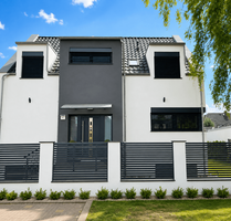 Haus zum Kaufen in Berlin 1.550.000,00 € 220 m²