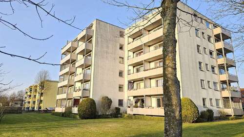 Foto - Wohnung zum Mieten in Kölln-Reisiek 457,00 € 33 m²