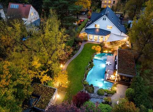 Foto - Haus zum Kaufen in Kleinmachnow 2.498.000,00 € 393.14 m²