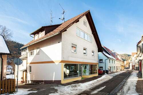 Foto - Haus zum Kaufen in Titisee-Neustadt 399.000,00 € 152 m²