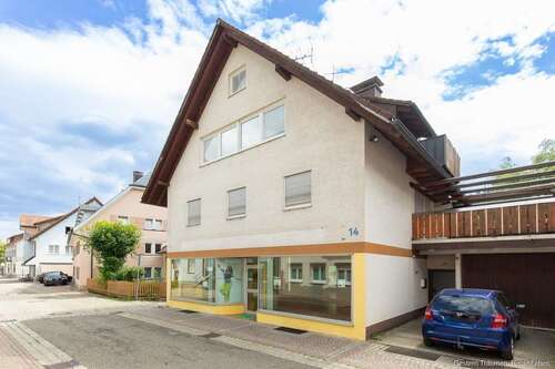 Foto - Haus zum Kaufen in Titisee-Neustadt 399.000,00 € 238 m²