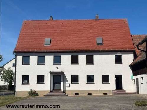 Foto - Haus zum Mieten in Heroldsbach 1.300,00 € 208 m²