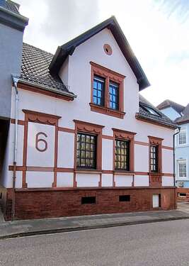 Foto - Haus zum Kaufen in Erlenbach 328.000,00 € 185 m²