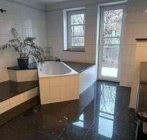 Haus zum Kaufen in Ochsenhausen 675.000,00 € 309 m²