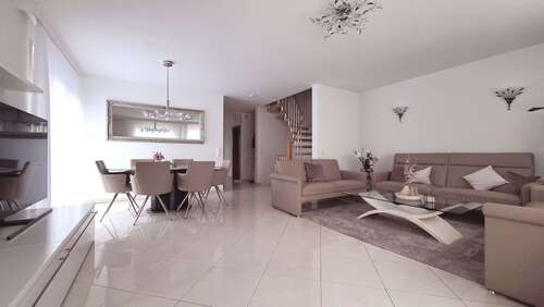 Foto - Haus zum Kaufen in Rüsselsheim 490.000,00 € 96 m²