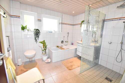 Foto - Haus zum Kaufen in Bad Liebenzell 459.000,00 € 218.53 m²