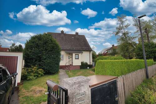 Foto - Haus zum Kaufen in Gröbenzell 1.650.000,00 € 149.95 m²