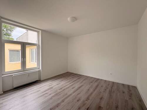 Foto - Wohnung zum Mieten in Halle (Saale) 400,00 € 50 m²