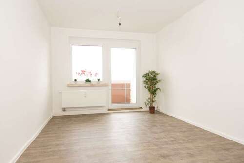 Foto - Wohnung zum Mieten in Hartha 413,27 € 75.14 m²