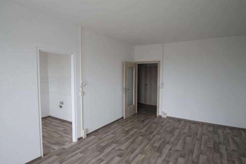 Foto - Wohnung zum Mieten in Bernburg 312,51 € 56.82 m²