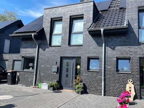Foto - Haus zum Mieten in Emmerich am Rhein 1.290,00 € 105 m²