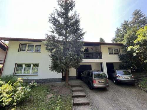 Foto - Haus zum Kaufen in Jößnitz 250.000,00 € 160 m²