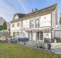 Haus zum Kaufen in Eschborn 1.100.000,00 € 213 m²