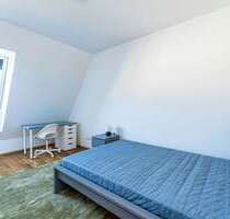 WG-Zimmer in Berlin 700,00 € 12.39 m²