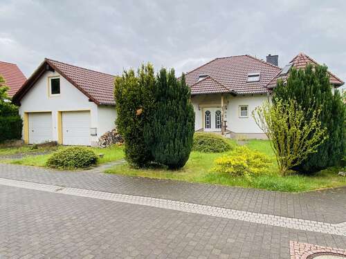Foto - Haus zum Kaufen in Staufenberg 697.000,00 € 218 m²